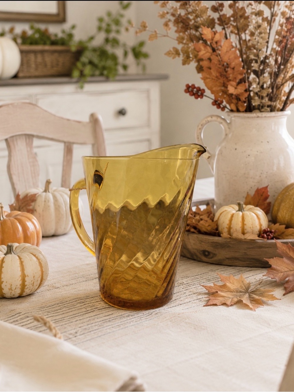 Vintage Hazel Atlas Amber Optic Swirl MCM Pitcher. Glass | Farmhouse | Autumn